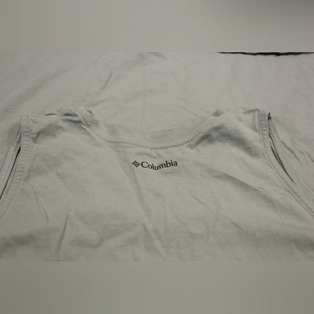 EUC Columbia Sage Green Casual Tank Top - Picture 7 of 7